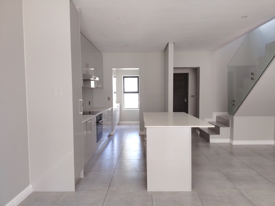3 Bedroom Property for Sale in Croydon Western Cape